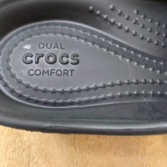 Crocs Clogs - Picture 4 of 8